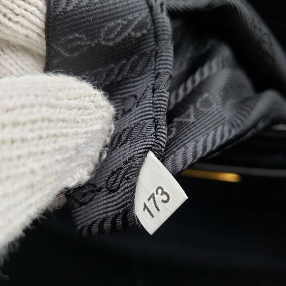 100% Authentic Prada Galleria Black Leather Shoulder Bag - Picture 16 of 16